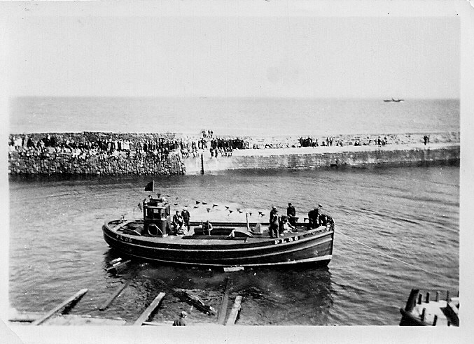 Cellardyke Harbour 1937 - Manx Beauty (PL38)